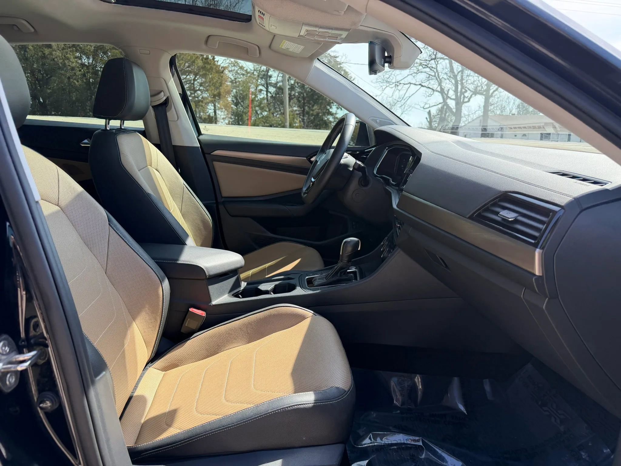 Used 2021 Volkswagen Jetta SEL Premium image 47