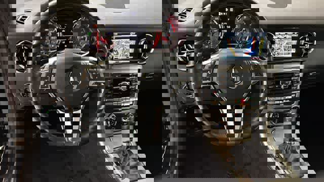 Used 2013 Mercedes-Benz SLK 350 image 26