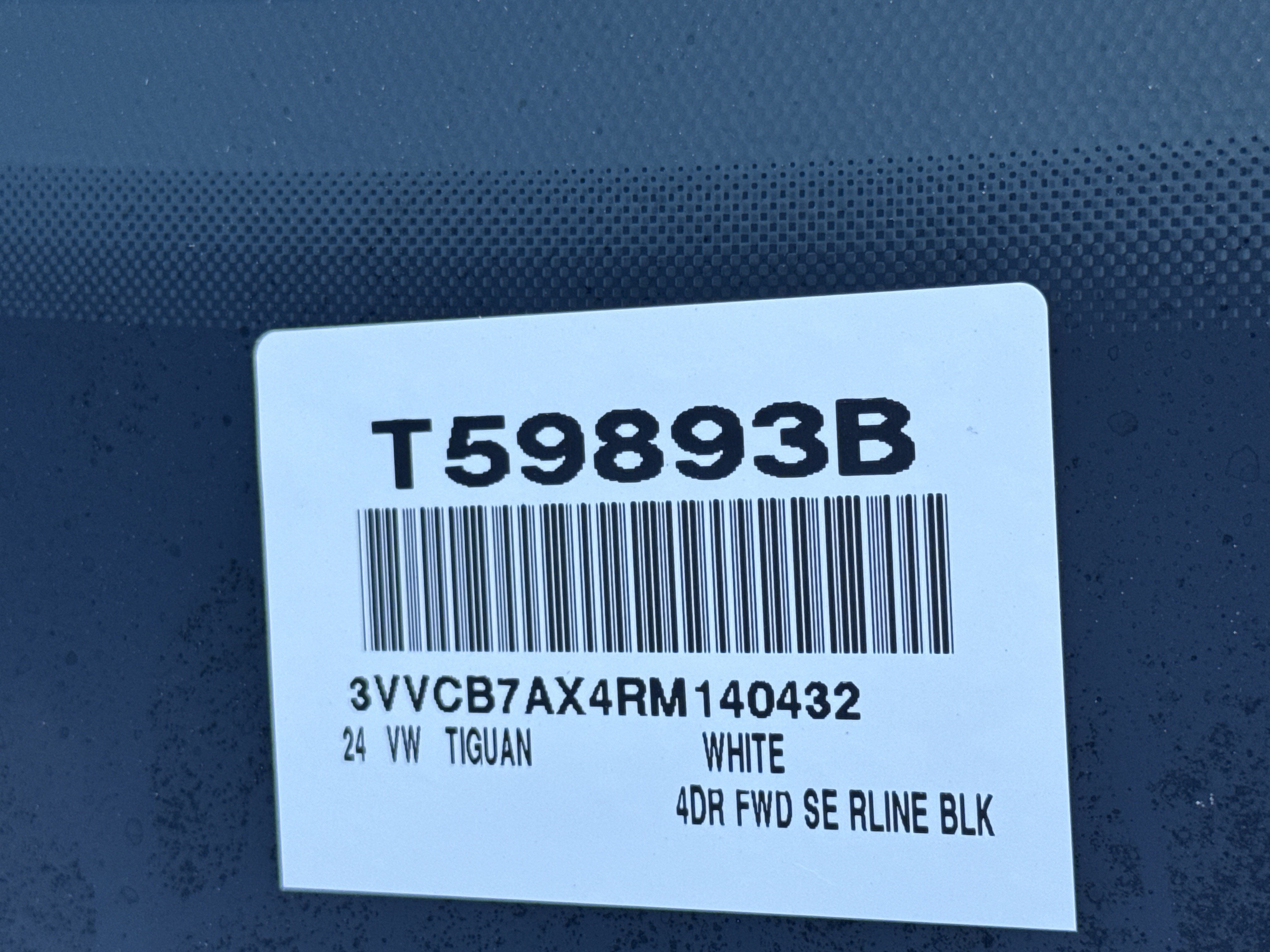 Used 2024 Volkswagen Tiguan SE R-Line FWD image 38