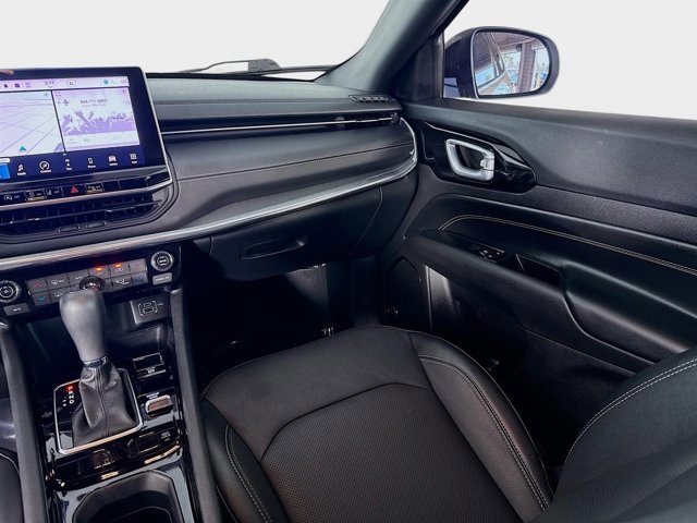 Used 2023 Jeep Compass High Altitude image 27