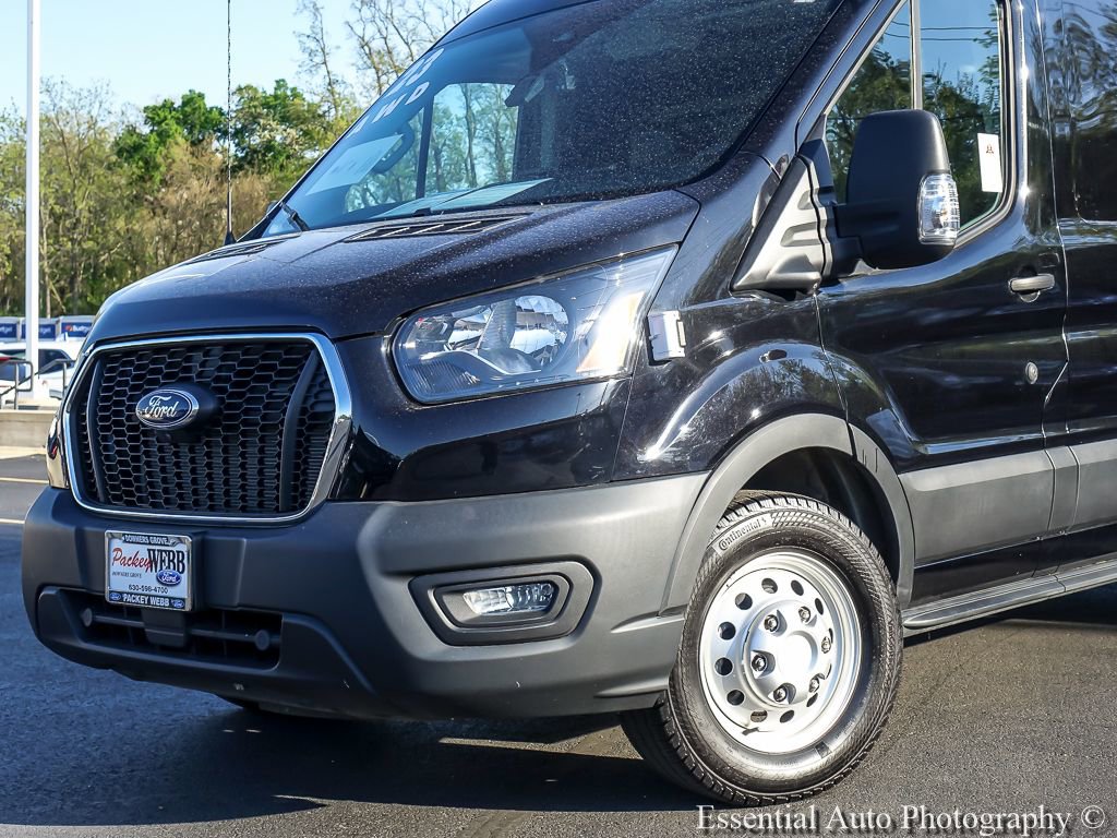 Used 2023 Ford Transit 250 Medium Roof AWD image 4