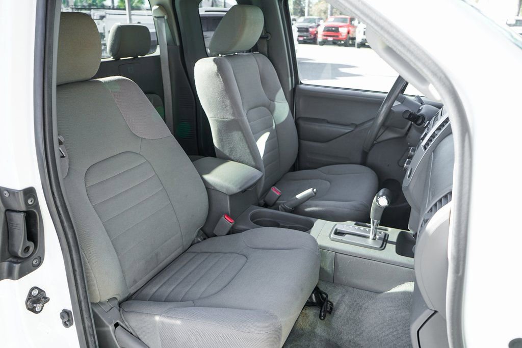 Used 2016 Nissan Frontier S image 30