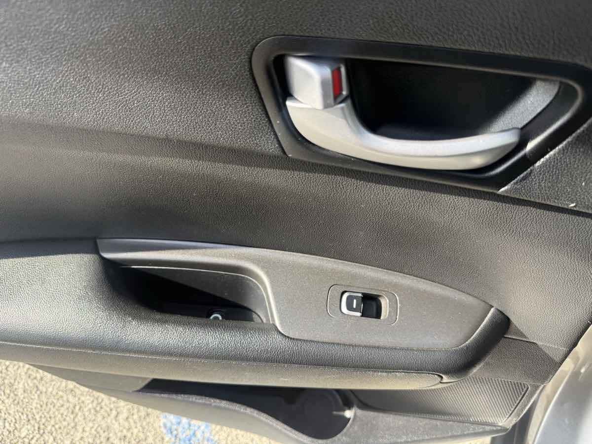 Used 2016 Kia Optima LX image 14