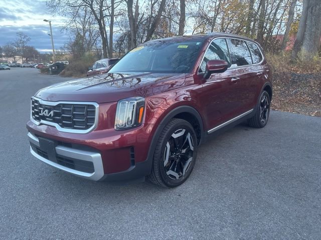 Used 2023 Kia Telluride S w/ S Sunroof Package image 3