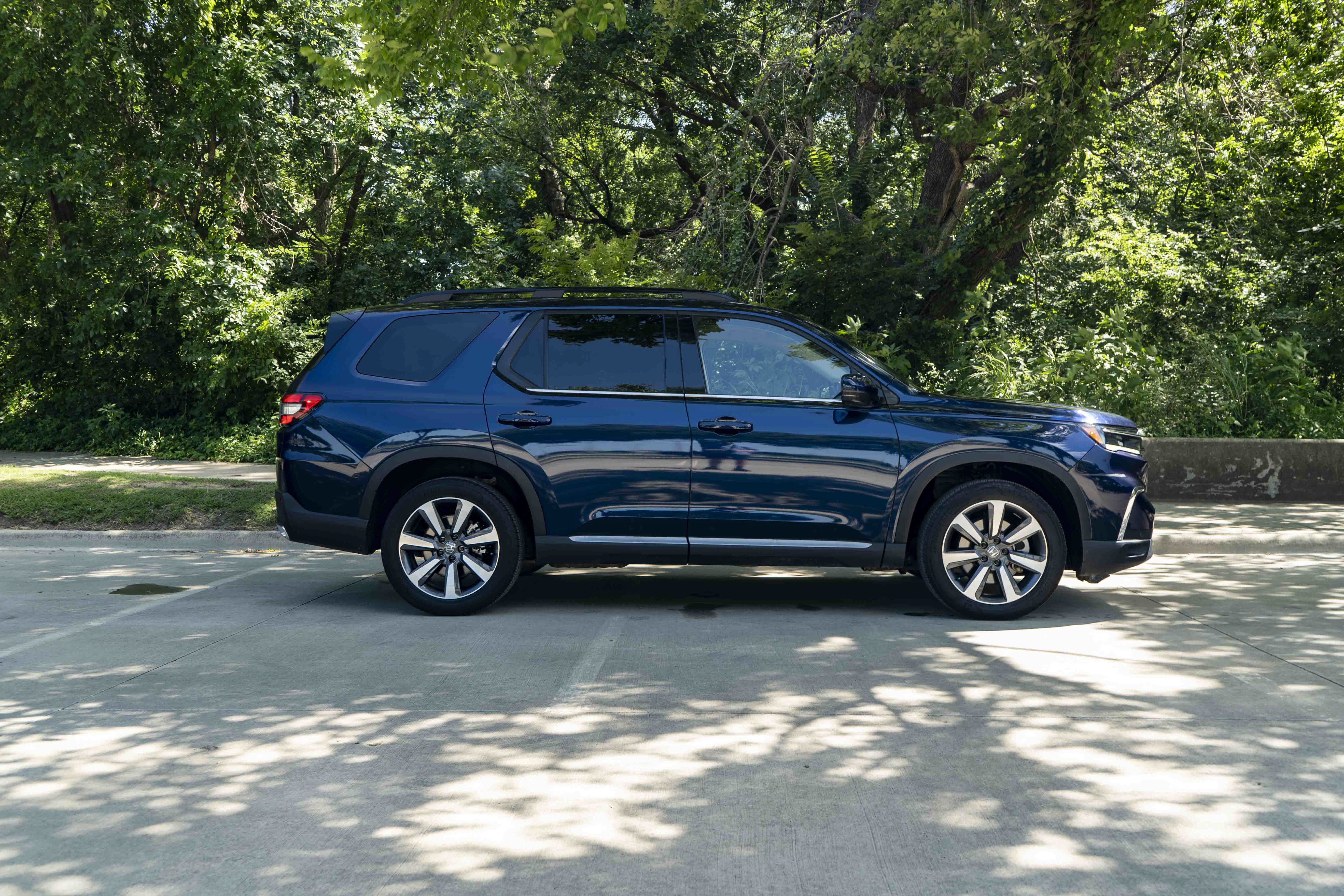 Certified 2024 Honda Pilot Touring image 10