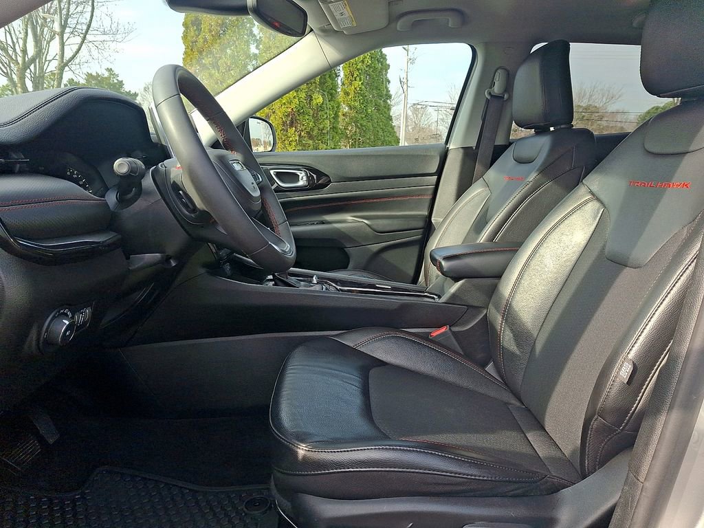 Used 2022 Jeep Compass Trailhawk image 12