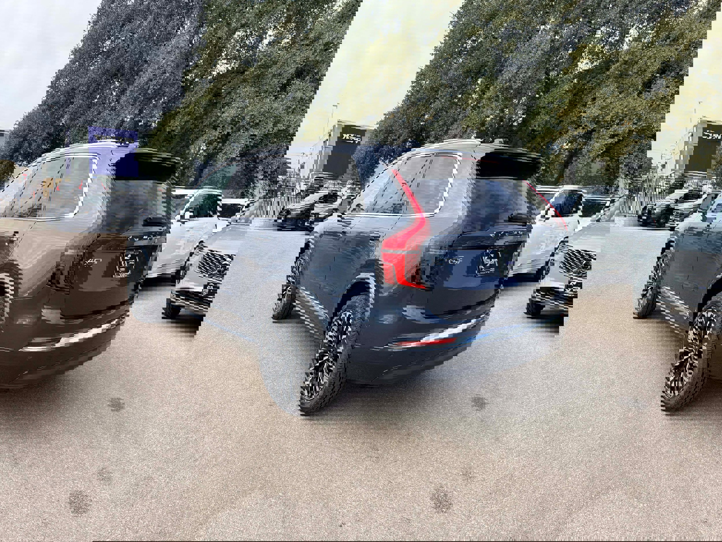 New 2026 Volvo XC90 B6 Ultra w/ Protection Package image 4