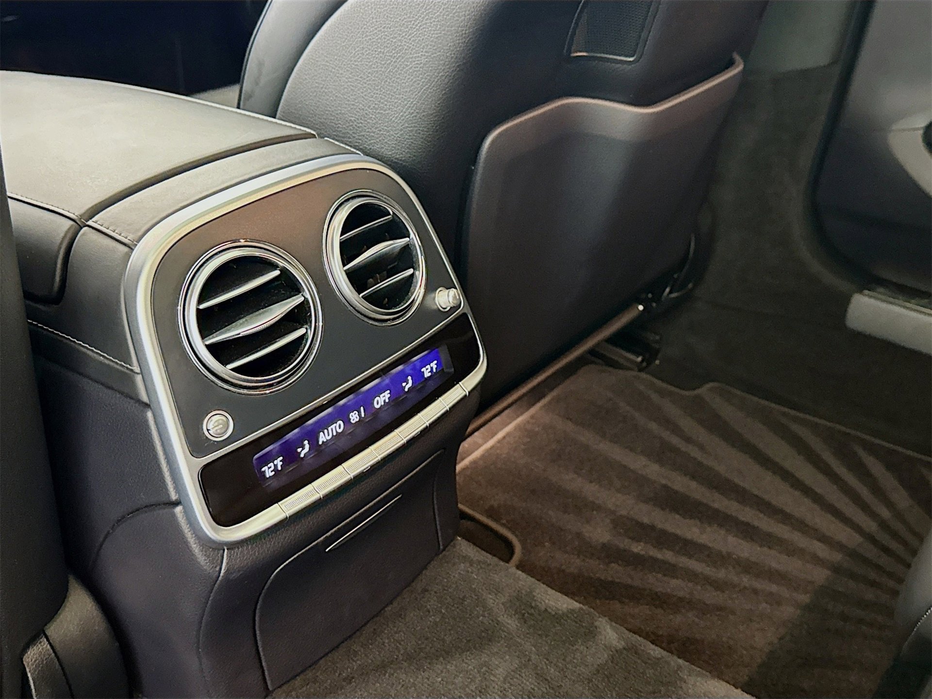 Used 2019 Mercedes-Benz S 560 Sedan image 28