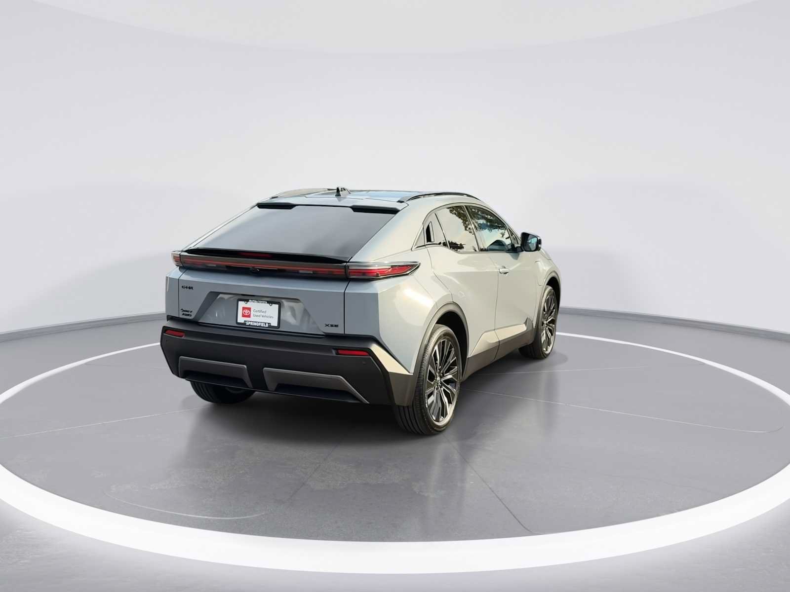 Certified 2026 Toyota C-HR AWD/4WD image 7