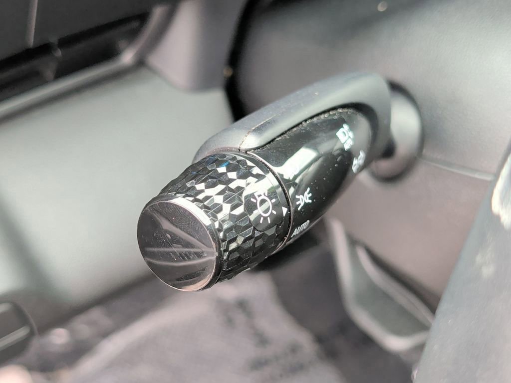 Certified 2025 Hyundai Elantra Sport FWD image 20