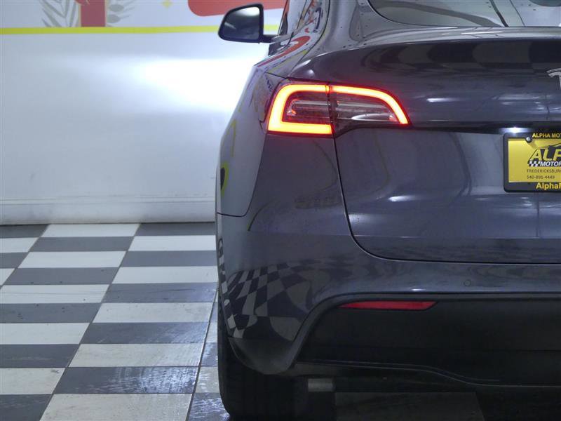 Used 2020 Tesla Model Y Long Range image 28