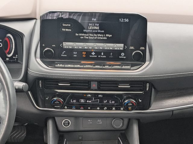 Used 2023 Nissan Rogue Platinum w/ Platinum Premium Package FWD image 18