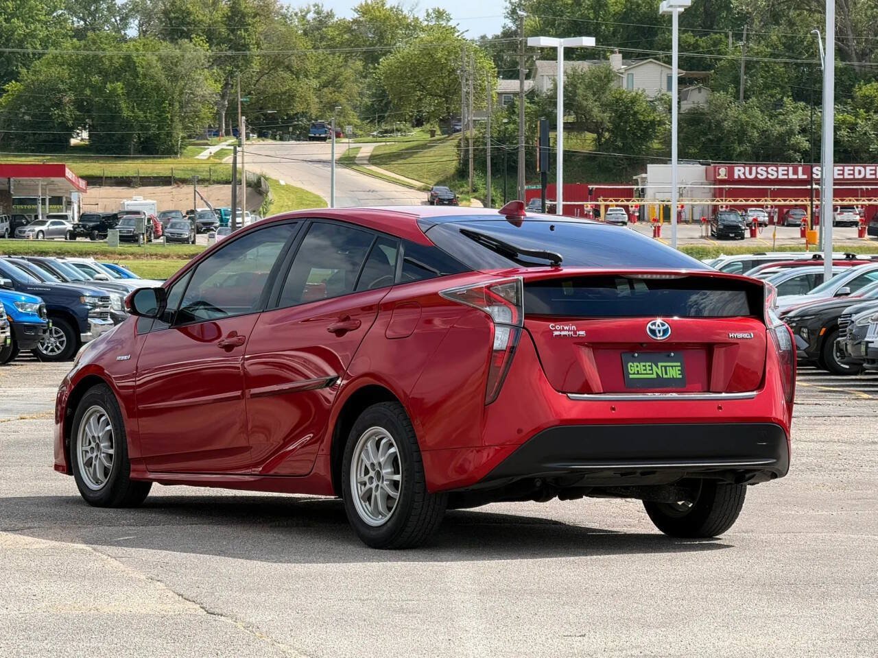 Used 2017 Toyota Prius Four Touring FWD image 2