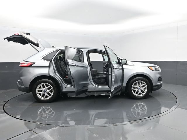 Used 2022 Ford Edge SEL image 29