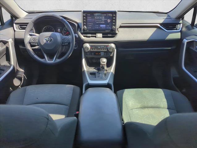 Used 2022 Toyota RAV4 XLE w/ Convenience Package FWD image 23
