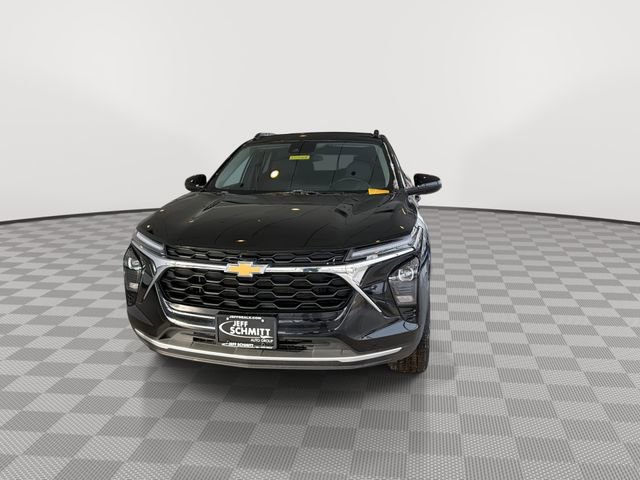 Certified 2025 Chevrolet Trax LT w/ LT Convenience Package image 4