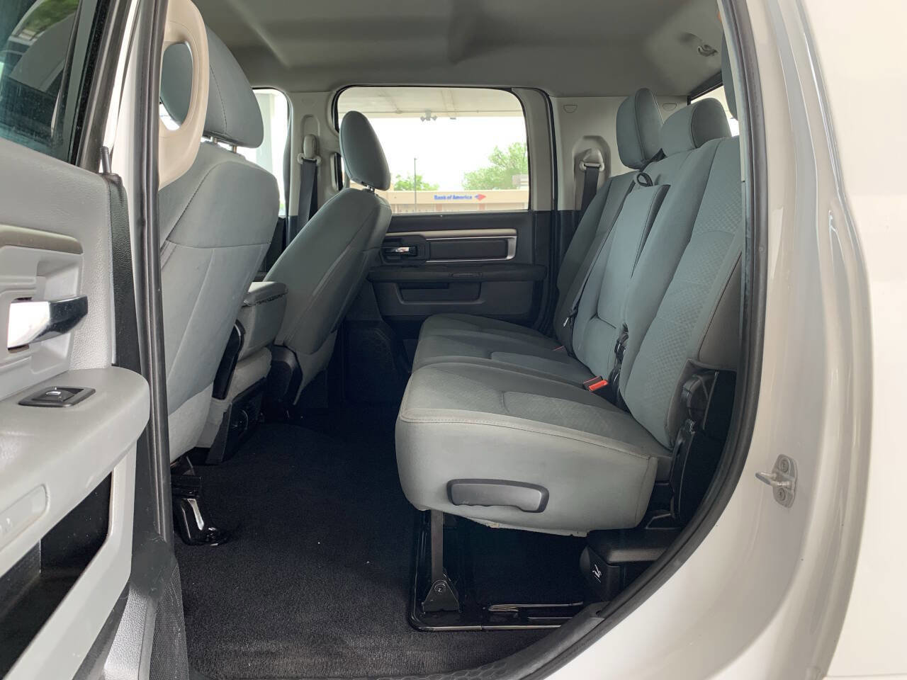 Used 2014 RAM 2500 SLT w/ Luxury Group AWD/4WD image 10