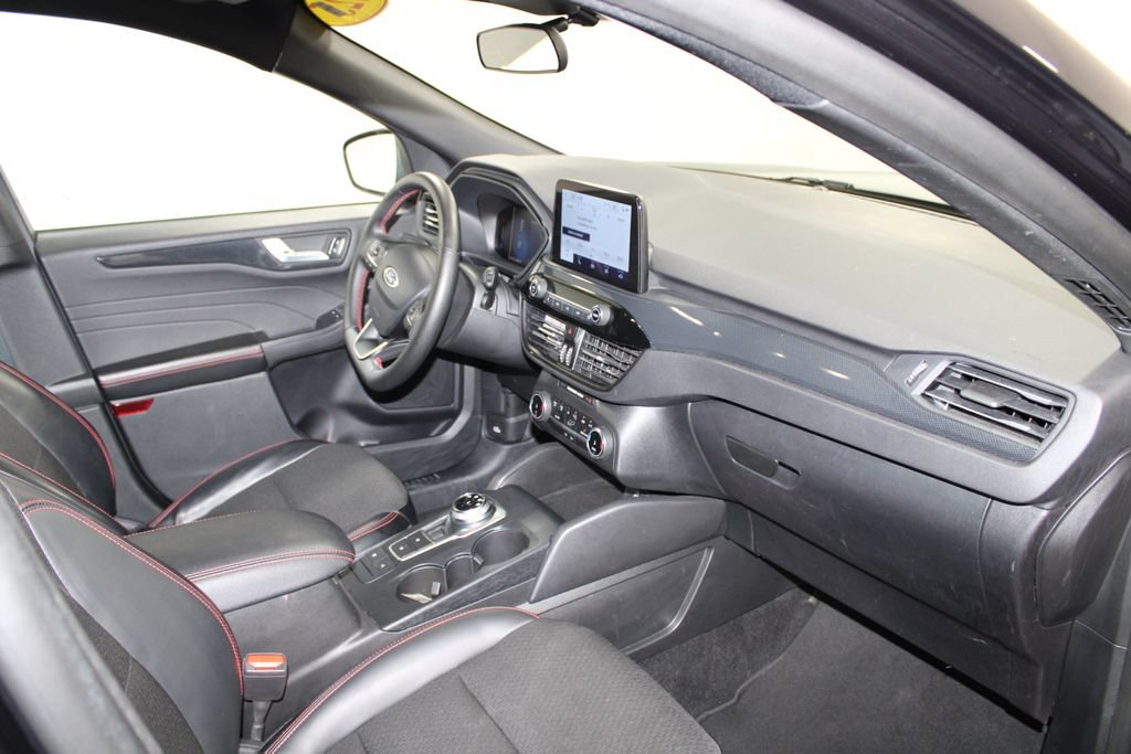 Used 2025 Ford Escape ST-Line AWD/4WD image 27