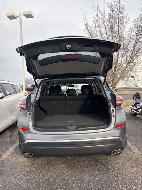 Used 2018 Nissan Murano S image 11