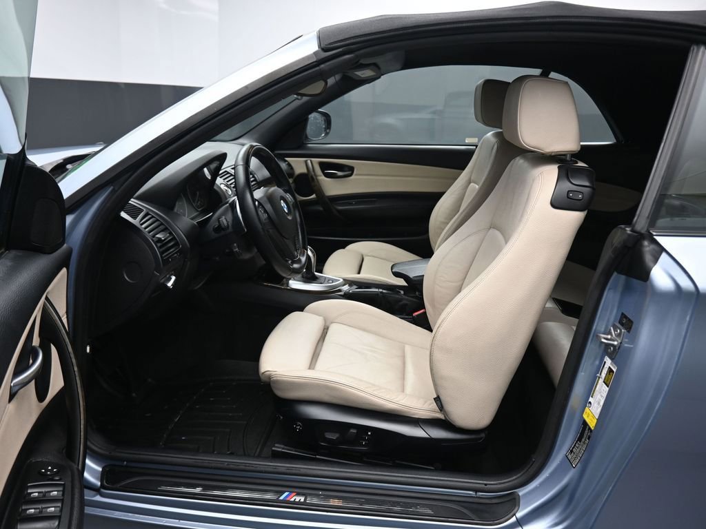 Used 2012 BMW 135i Convertible image 11