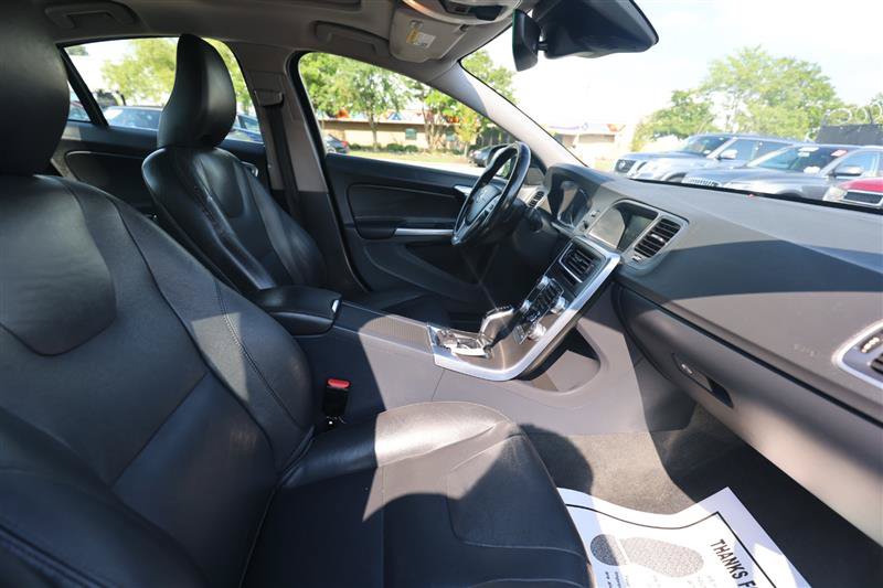 Used 2016 Volvo S60 T5 Premier w/ Convenience Package AWD/4WD image 19