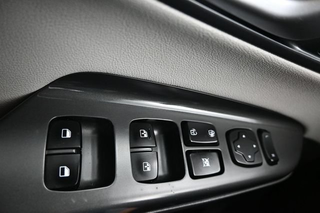 Used 2023 Hyundai Kona Limited FWD image 30