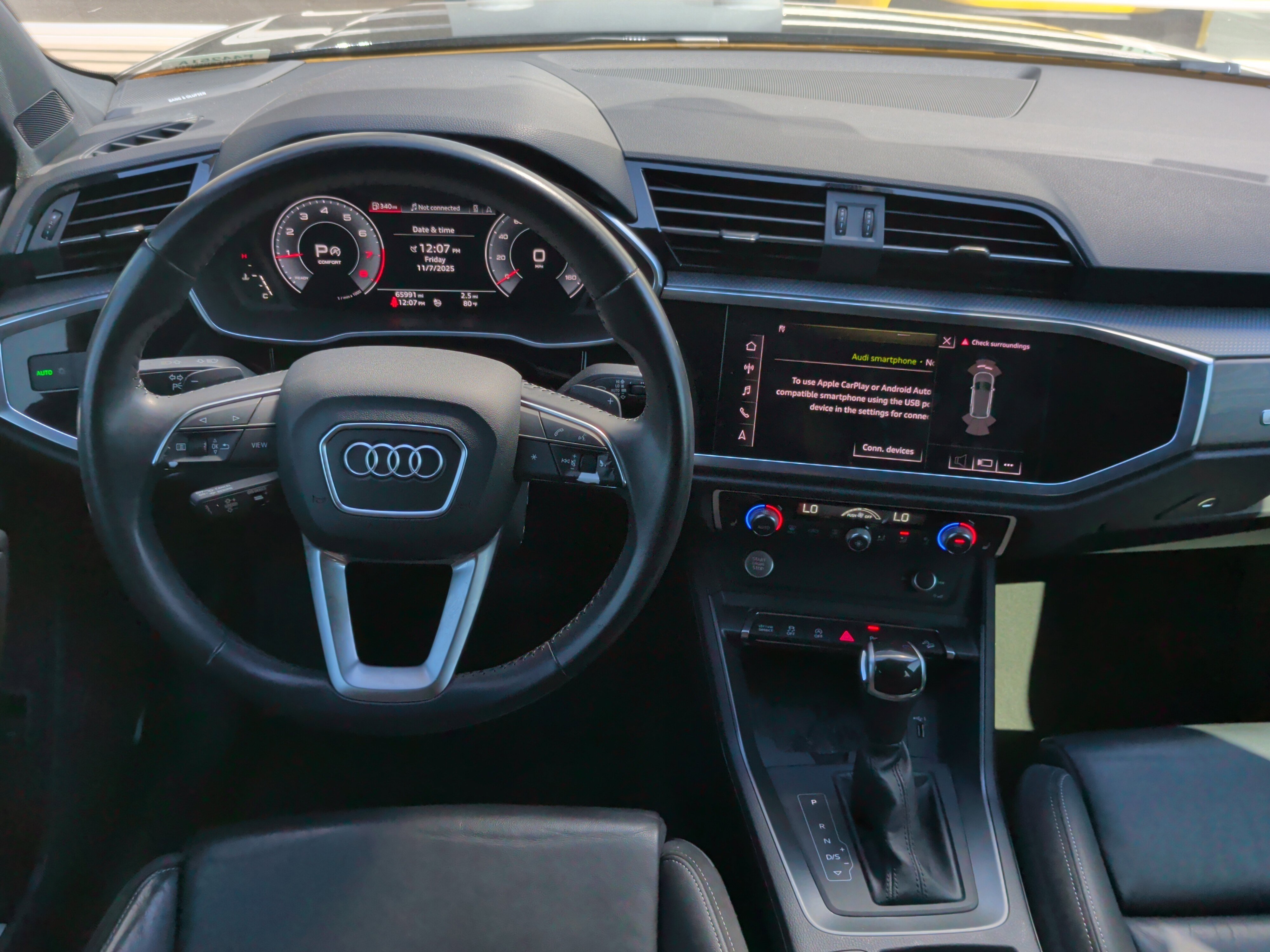 Used 2020 Audi Q3 2.0T Prestige w/ Prestige Package image 18