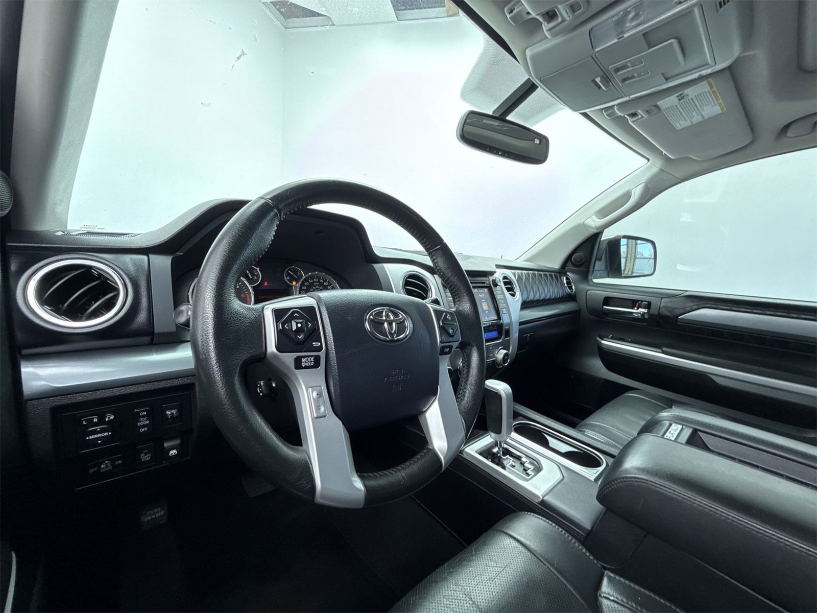 Used 2015 Toyota Tundra Platinum image 12