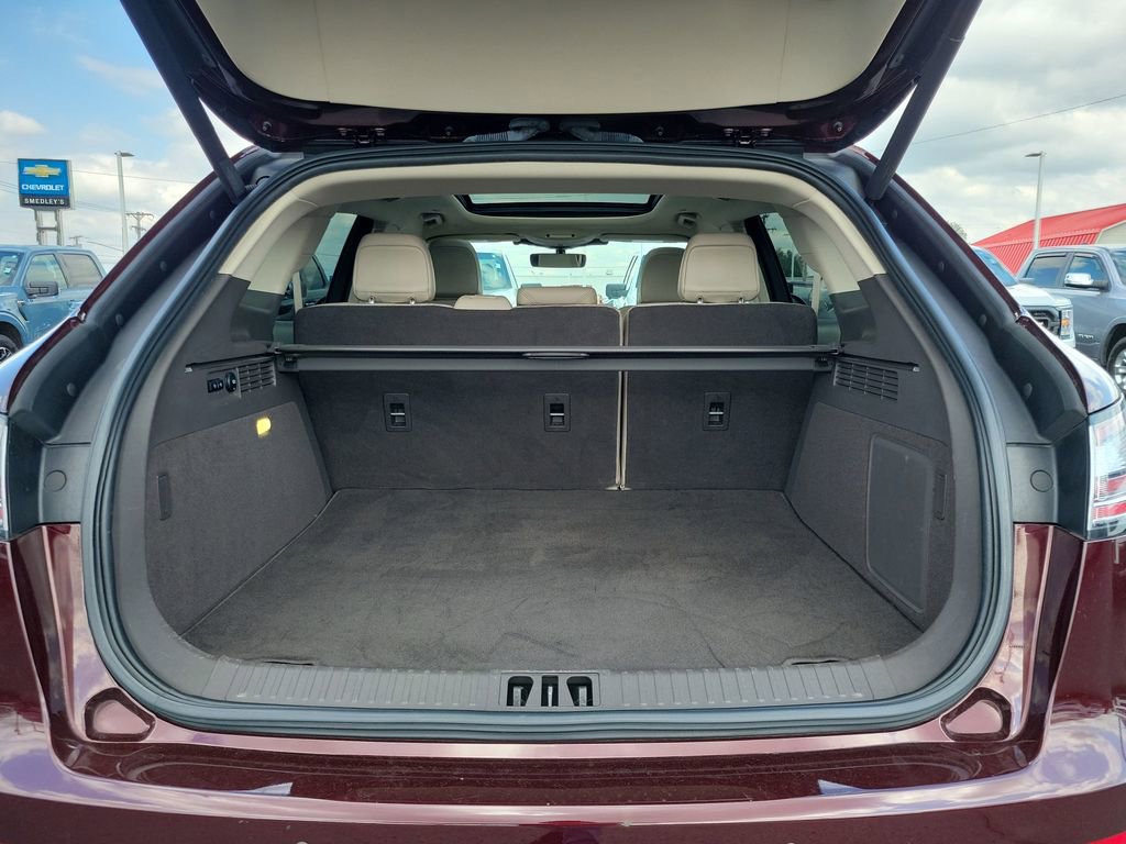 Certified 2023 Lincoln Nautilus Reserve w/ Cargo Utility Package FWD image 10