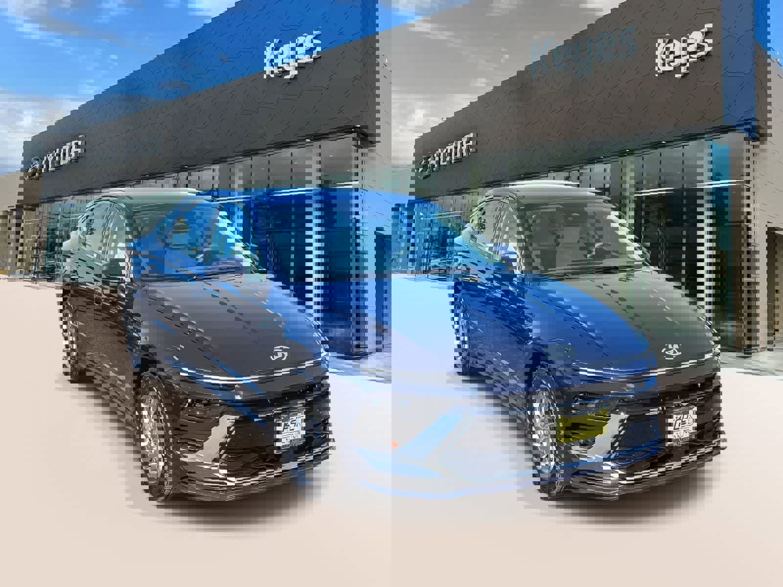 Certified 2025 Hyundai Sonata SE image 3