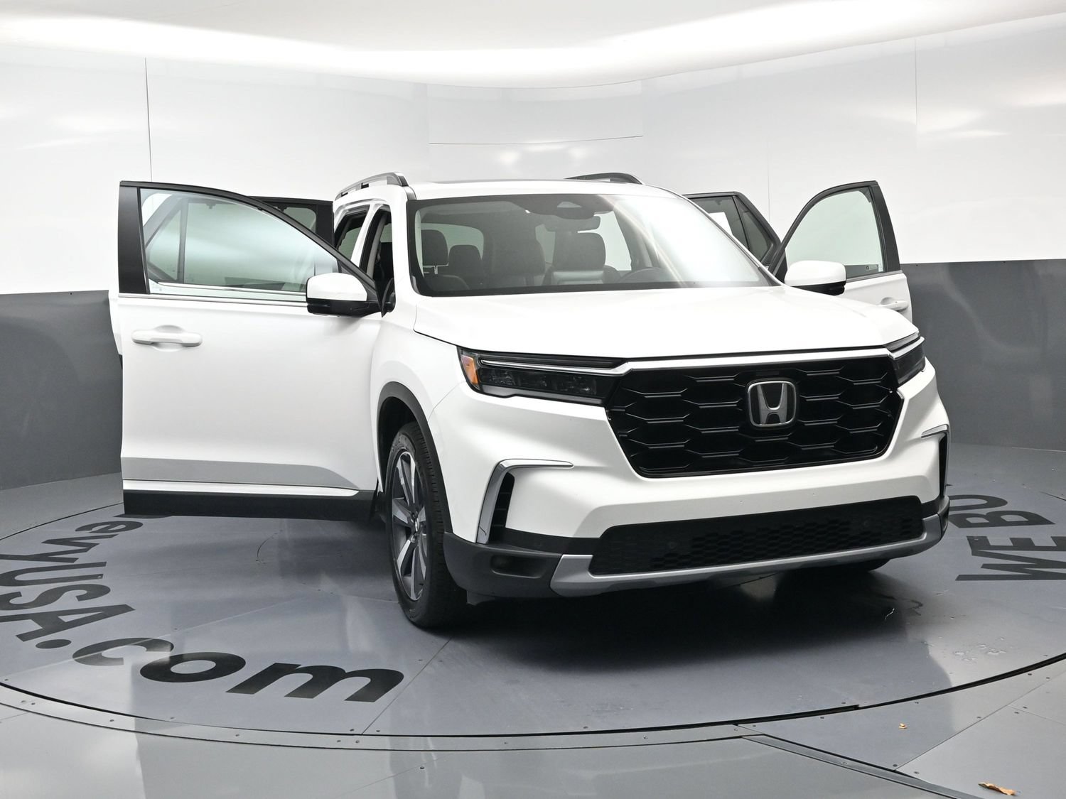 Used 2023 Honda Pilot Touring image 25