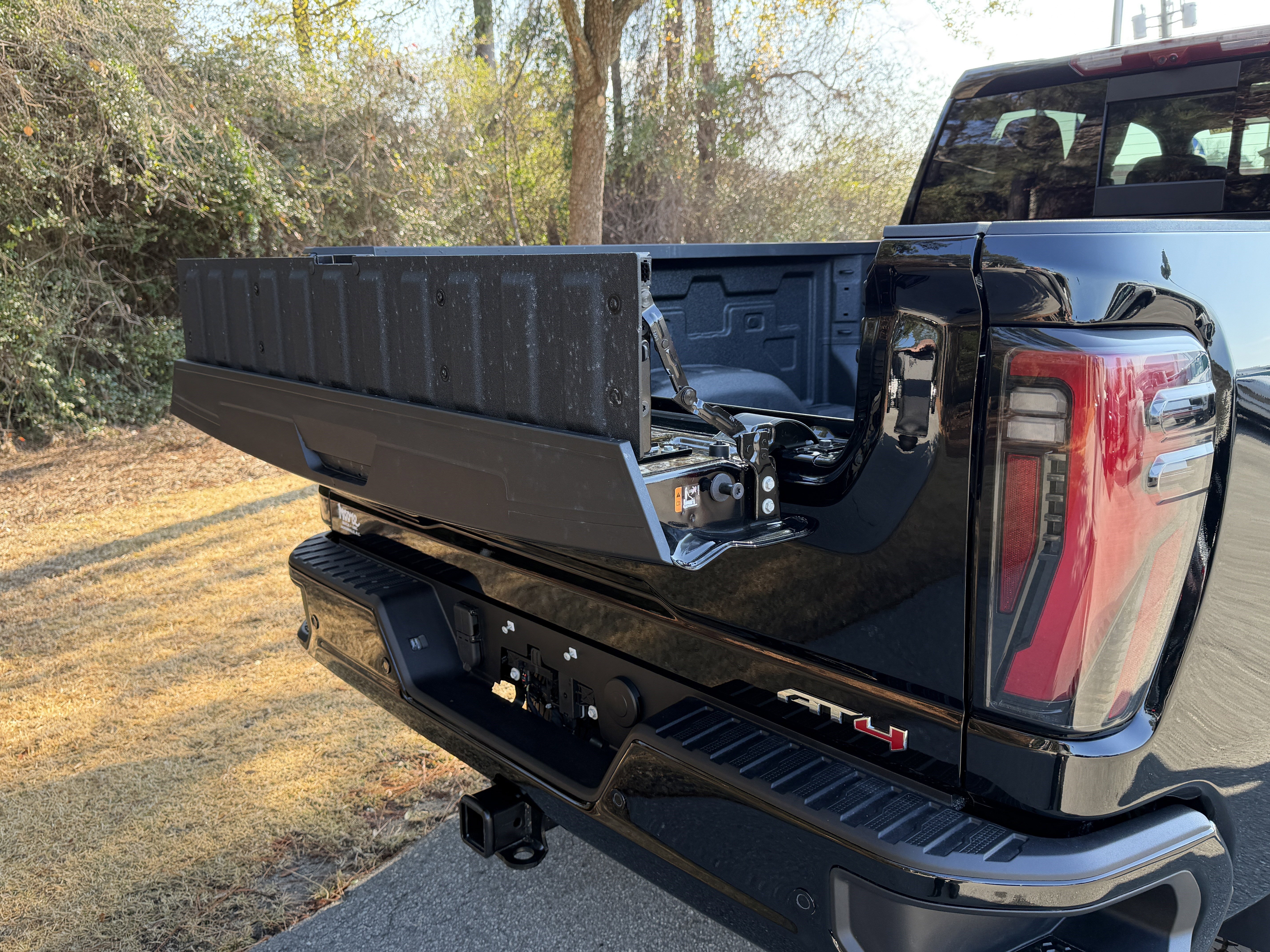 New 2026 GMC Sierra 2500 AT4 w/ Technology Package image 10