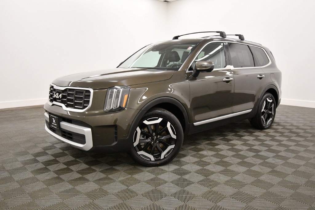 Certified 2025 Kia Telluride S AWD/4WD image 2