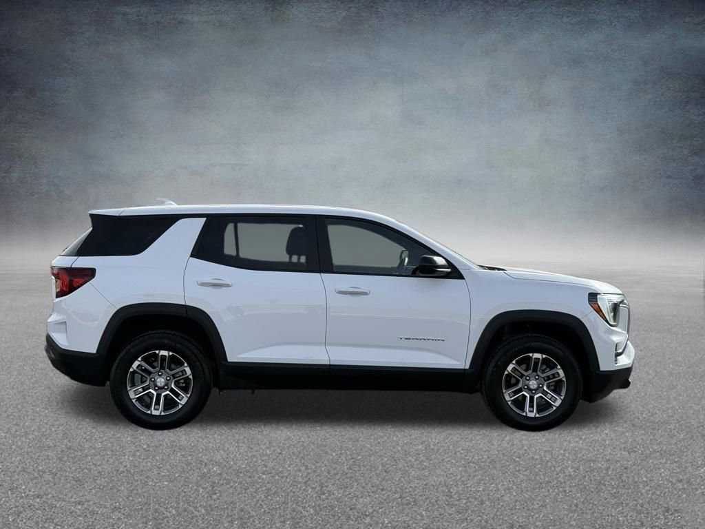 Certified 2026 GMC Terrain Elevation AWD/4WD image 2