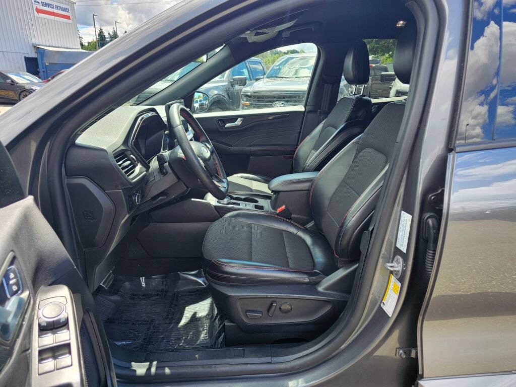 Certified 2024 Ford Escape ST-Line w/ Tech Pack #1 AWD/4WD image 12