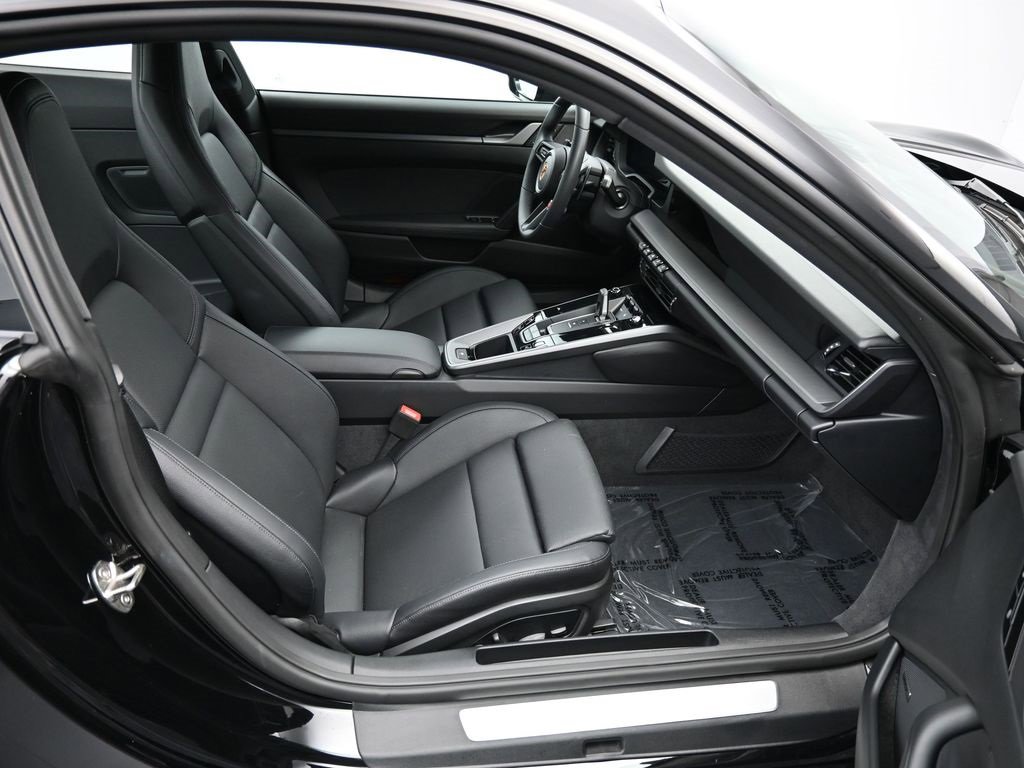 Used 2025 Porsche 911 Carrera image 22