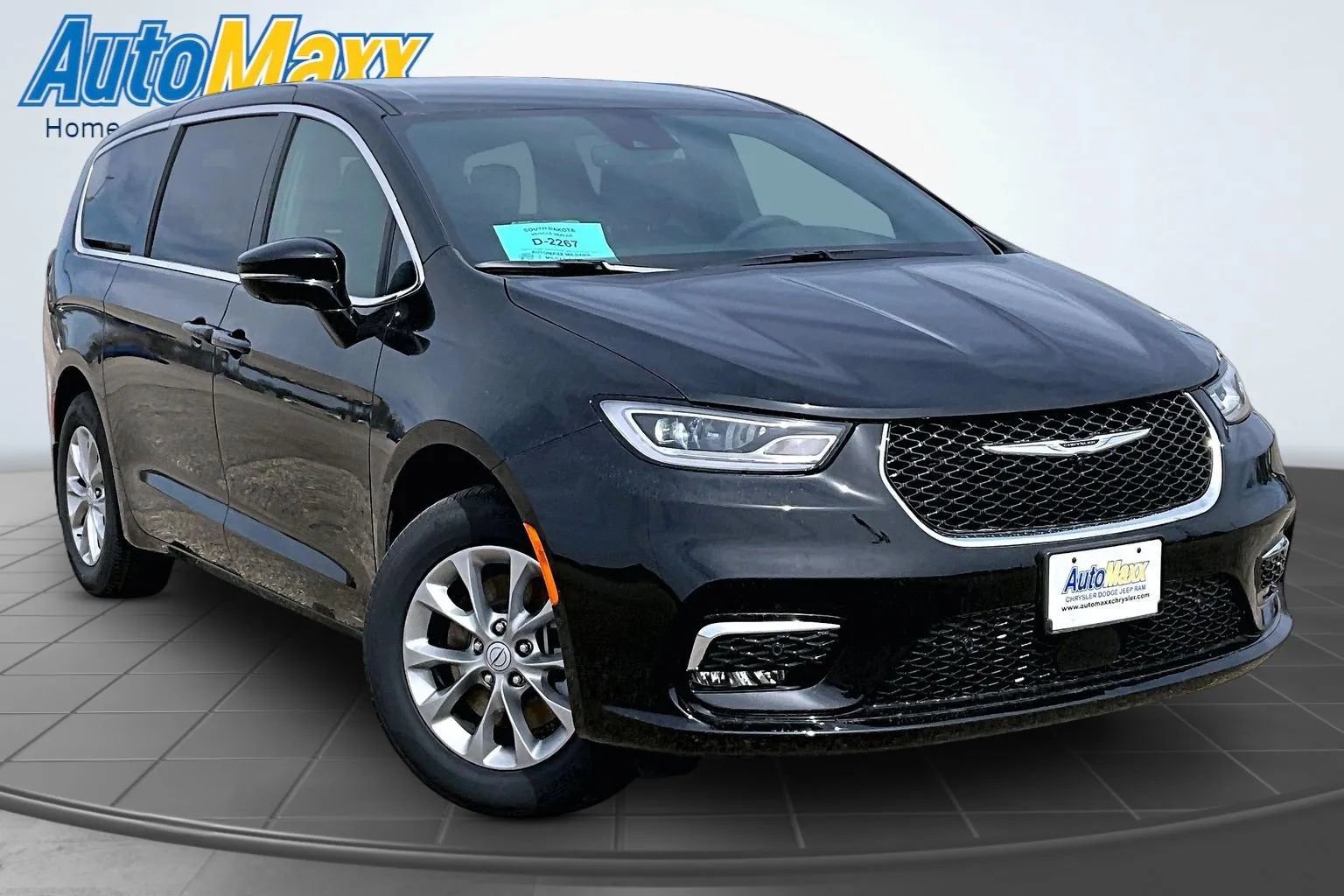 New 2026 Chrysler Pacifica Select AWD/4WD image 2