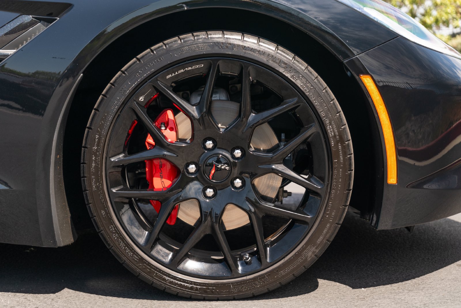 Used 2019 Chevrolet Corvette Stingray Convertible w/ 1LT RWD image 11