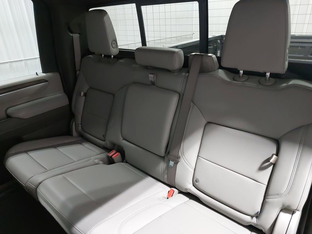 New 2026 GMC Sierra 2500 SLT w/ SLT Premium Package image 13