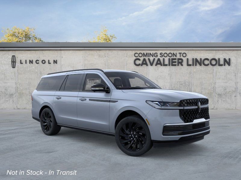 New 2026 Lincoln Navigator L Reserve AWD/4WD image 7