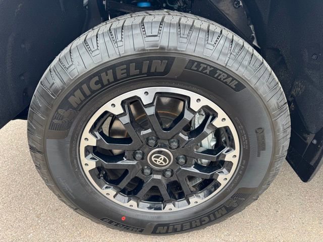 New 2026 Toyota Tundra SR5 w/ TRD Off-Road Premium Package image 12