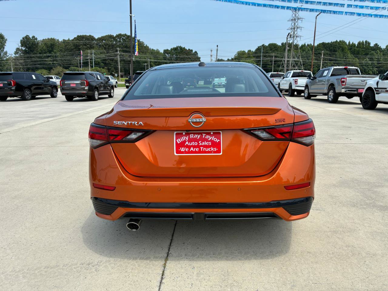 Used 2025 Nissan Sentra SR w/ SR Premium Package FWD image 6