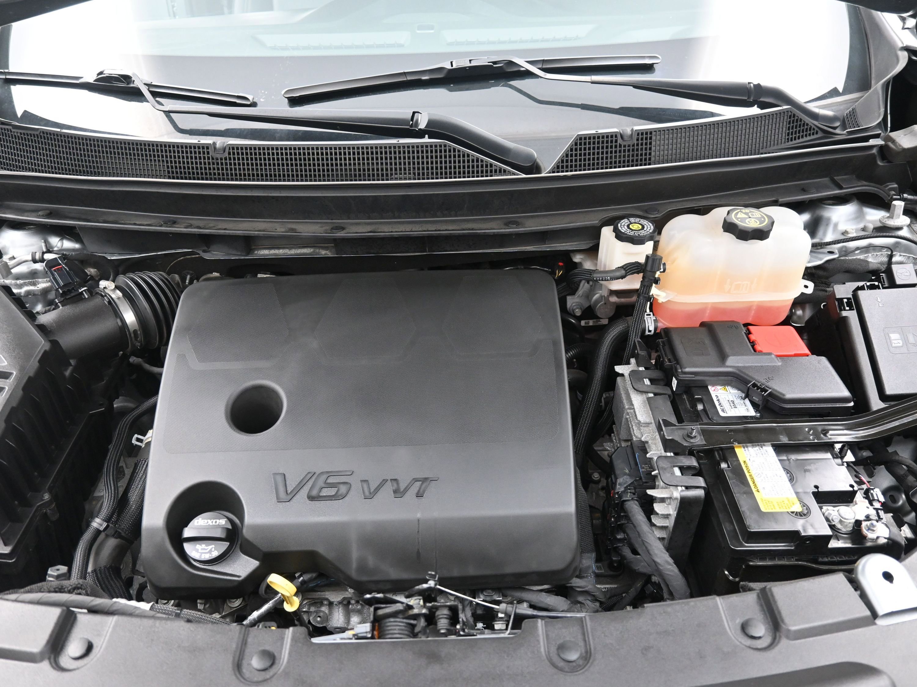 Used 2023 Chevrolet Traverse LT w/ LT Premium Package image 16