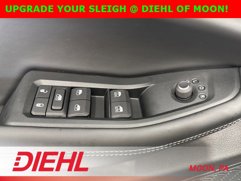 New 2025 Jeep Grand Cherokee Limited w/ Trailer Tow Package image 23