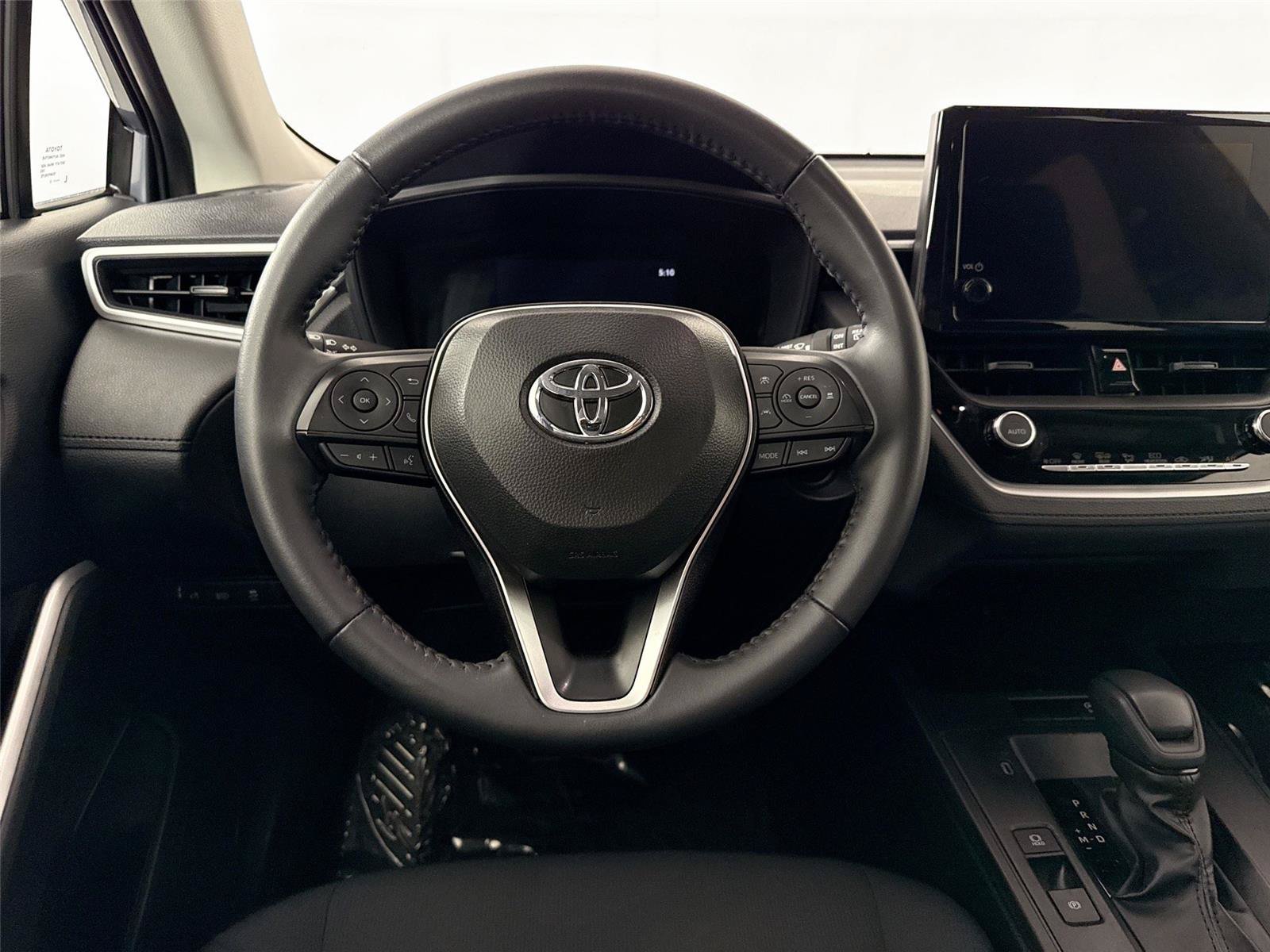 Certified 2026 Toyota Corolla Cross LE FWD image 29