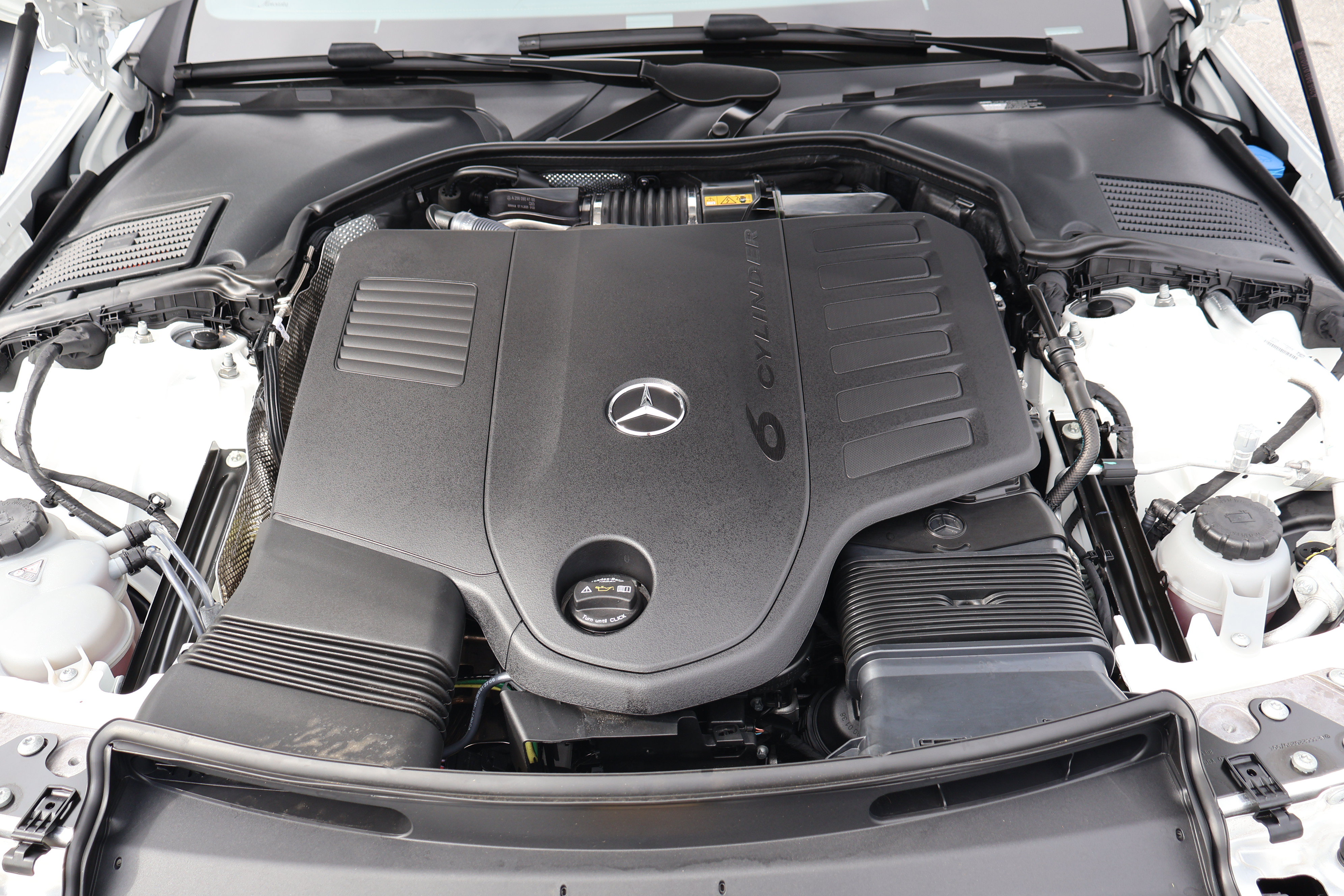 Certified 2026 Mercedes-Benz CLE 450 4MATIC Cabriolet image 38