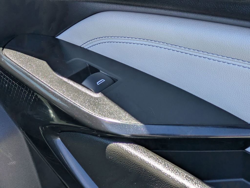 Used 2025 Chevrolet Trax LT w/ LT Convenience Package image 35