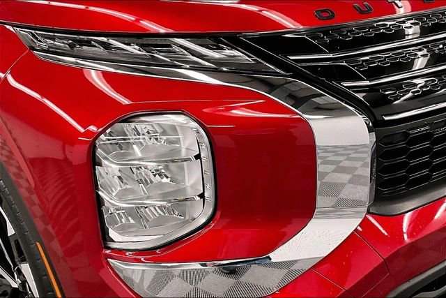 Used 2022 Mitsubishi Outlander ES image 33