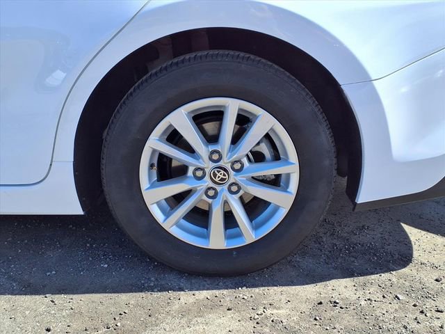 Used 2025 Toyota Camry LE image 11