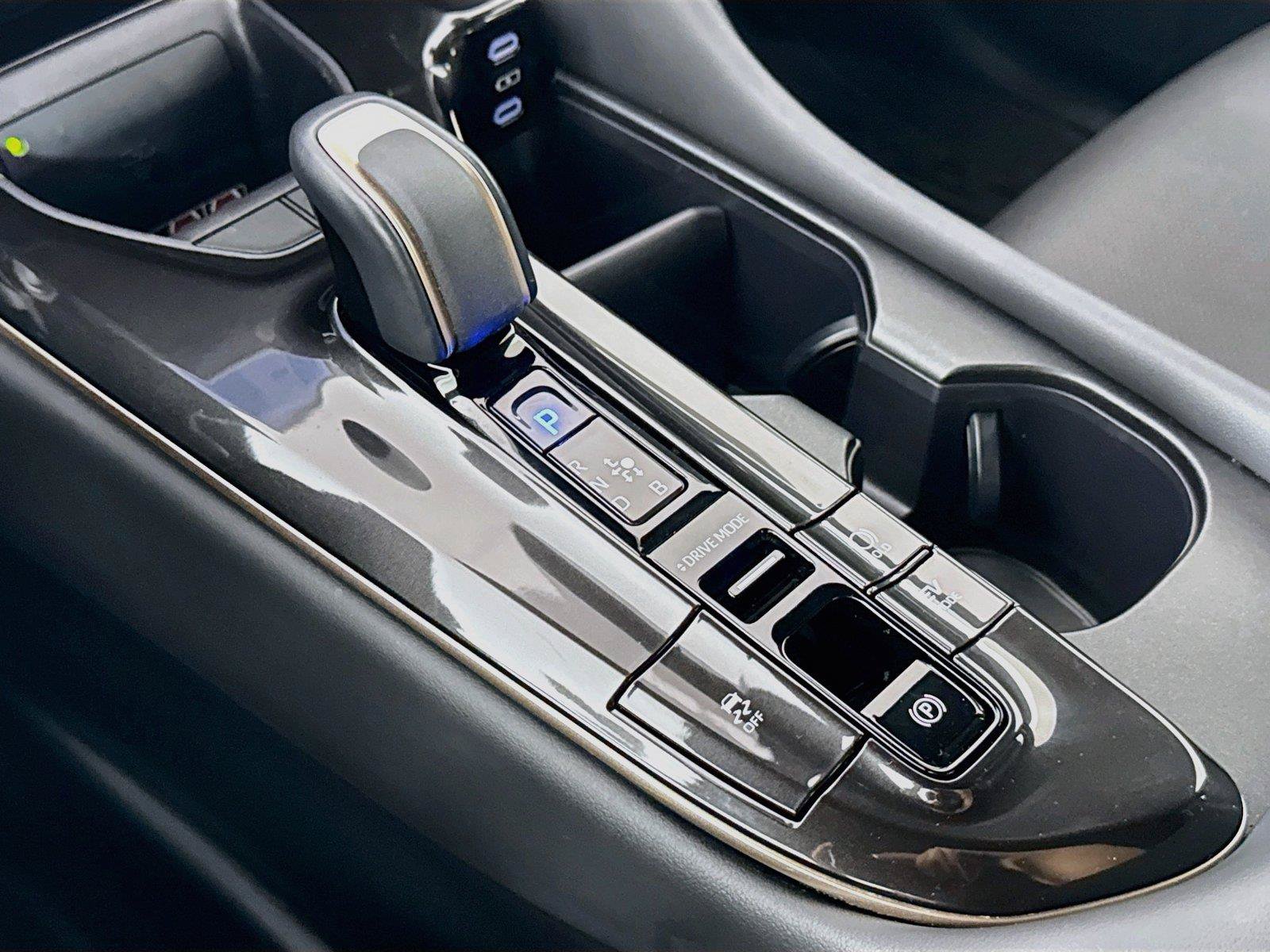 Certified 2026 Toyota Crown AWD/4WD image 26